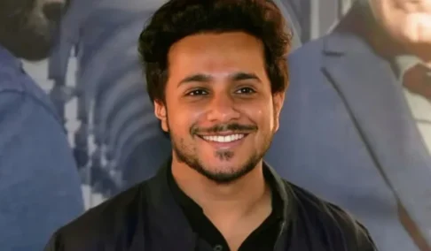 Aamil Keeyan Khan